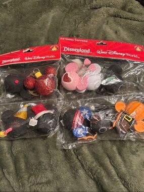 Disneyland Walt Disney World Antenna Toppers Lot of 10 Holiday Mickey Mouse NIP
